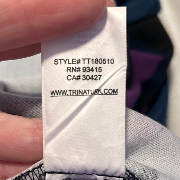 NWT TRINA TURK Marcia Sleeveless Dress Sz 8 ALine VNeck Black Purple Blue Easter - Picture 9 of 12